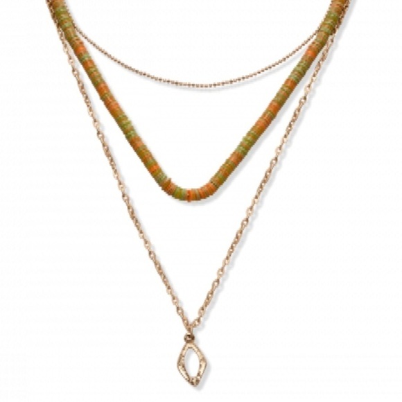 Triple strand golden and beaded necklace, new - Picture 2 of 6